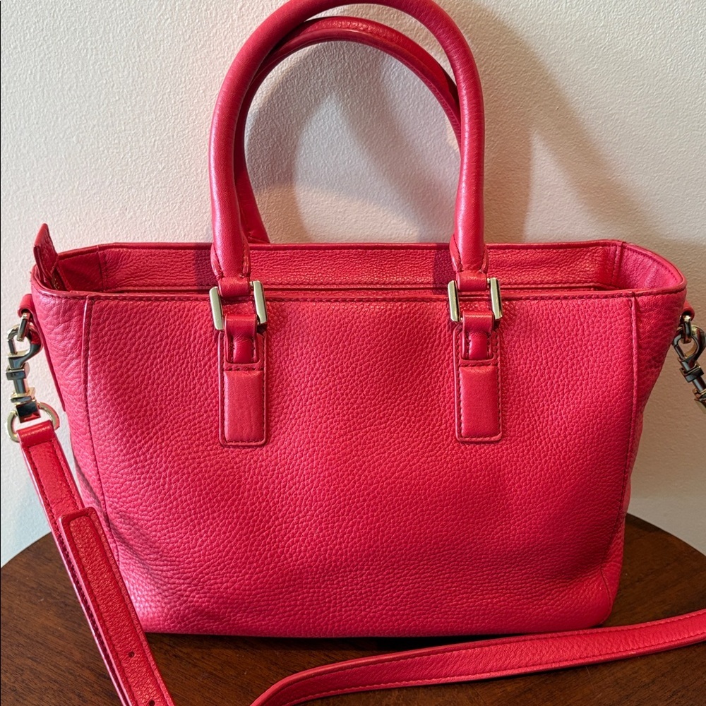 Tory Burch  Satchel  crossbody bag
Pebbled Leather  Red  front pocket, gold tone - Picture 9 of 17
